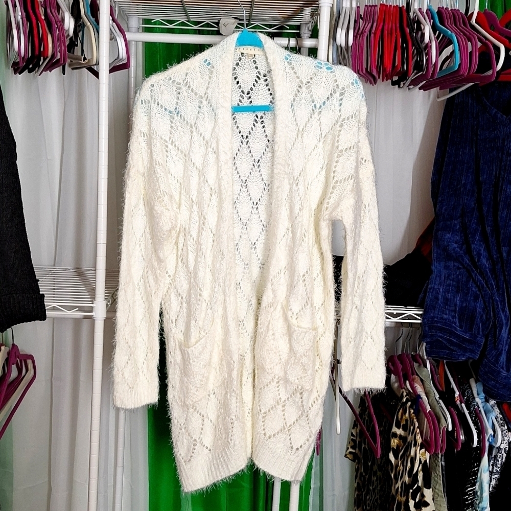 PROMESA M/L SHAGGY CARDIGAN NWOT CREAM WITH POCKETS